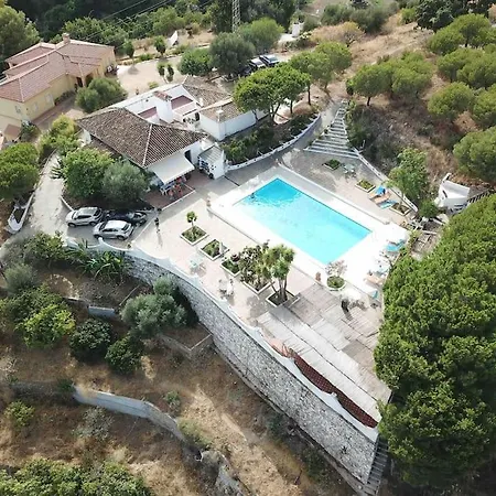 Casa Rural-finca La Almarchada.