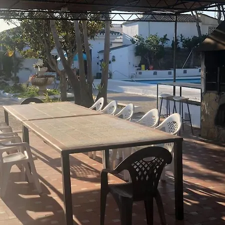 Casa Rural-finca La Almarchada.